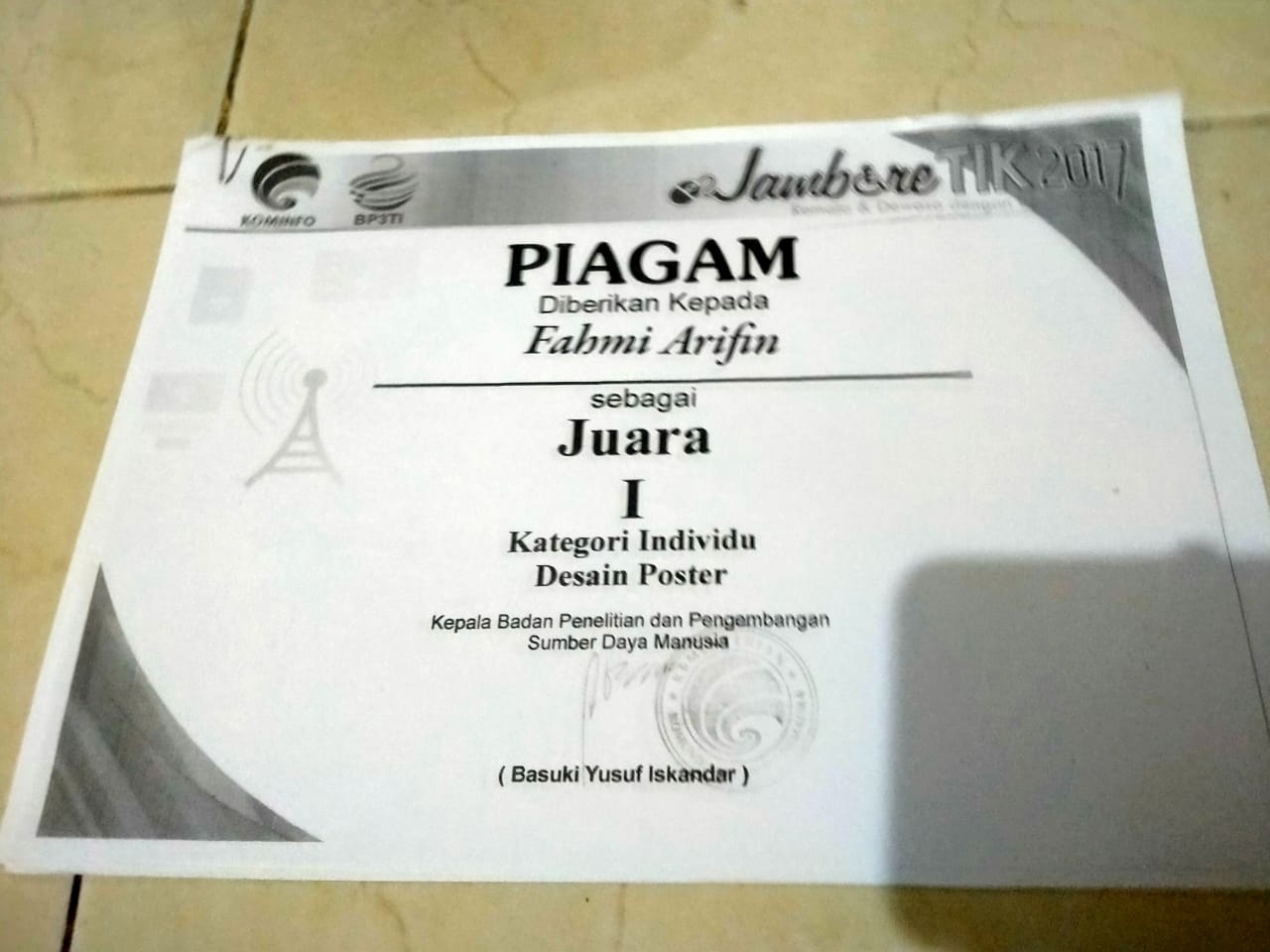Gambar Sertifikat Juara 1 Desain Poster